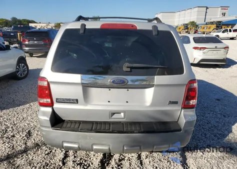 2010 Ford Escape Limited из США, поврежденный, VIN 1FMCU0EG3AKB21646
